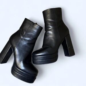 Dream Pairs Black Platform Heel Boots